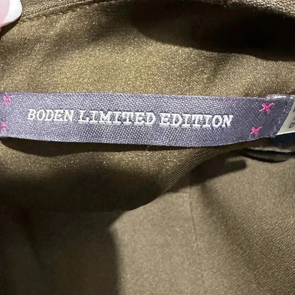 Boden Limited Edition Jeweled Bell Short Sleeve Formal Blouse Top Size 2 US - Picture 7 of 10